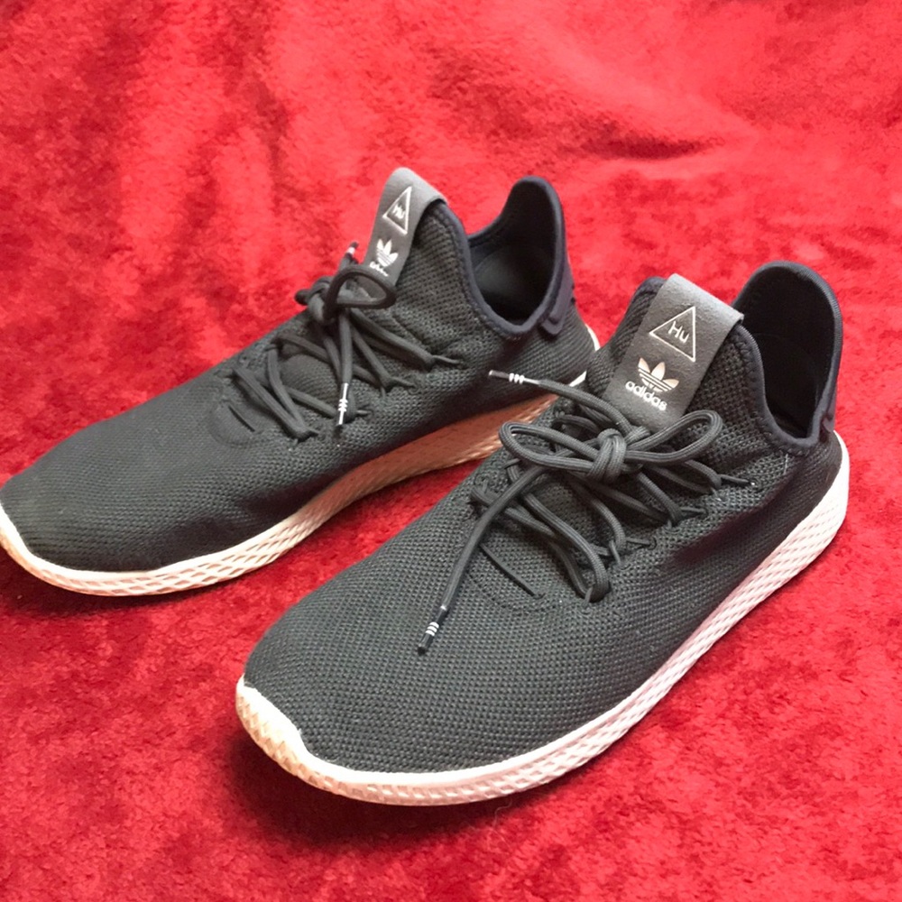 Pharrell x Tennis Hu